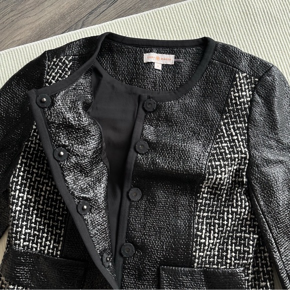 TORY BURCH Gorgeous Daria Faux Patent Leather Houndstooth Black Cropped Blazer - Picture 2 of 6